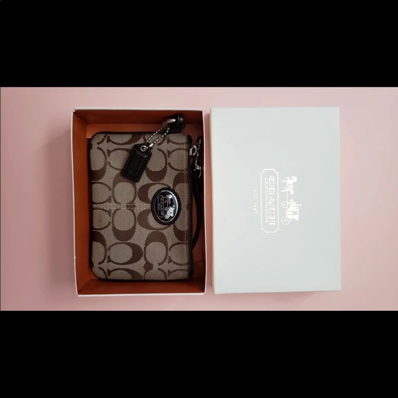 Coach Wristlet - Picture 5 of 5